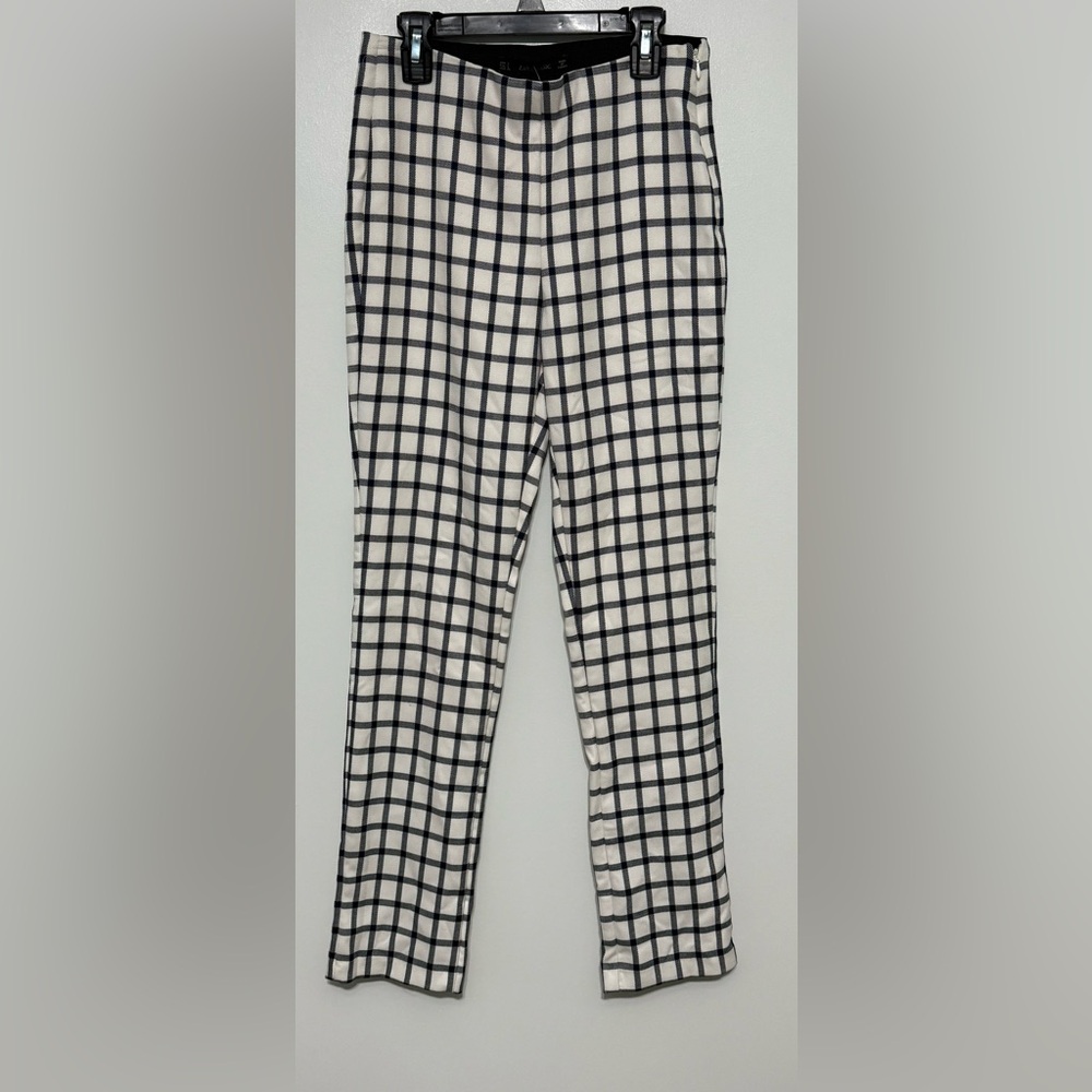 Zara Women’s Light Plaid Pants in Black and White